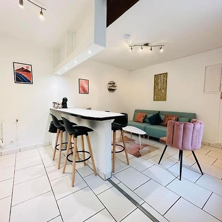 Appartement Confidentiel Laon Exterior foto
